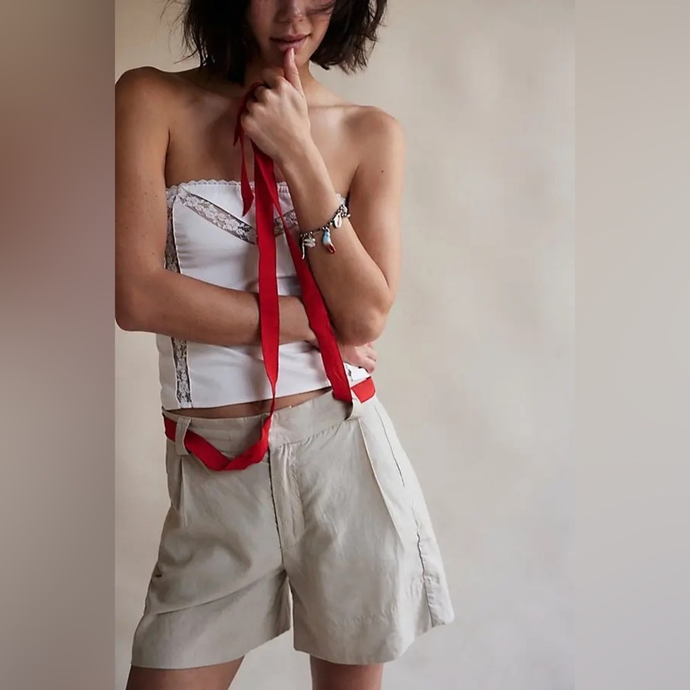 *NWOT* Free People Perfect Prep Trouser Shorts - Light Sand - Picture 5 of 8